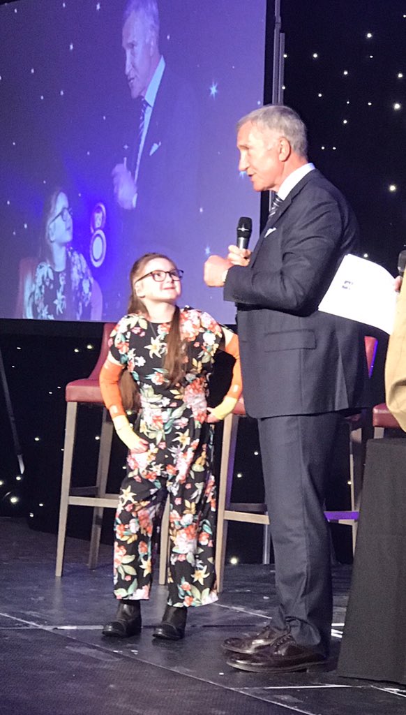 zebrabear02's tweet photo. @CharityDEBRA @mrGraemeSouness @SimonWestonCBE What spectacular evening, uniting a great footballing city for an amazing charity that is in my heart.  Some true legends of the game who made my daughter, who has not seen a game of football, feel so special.  Life long memories. No words 🙏 #fighteb 🟢🔵 https://t.co/FbFHhlDvji