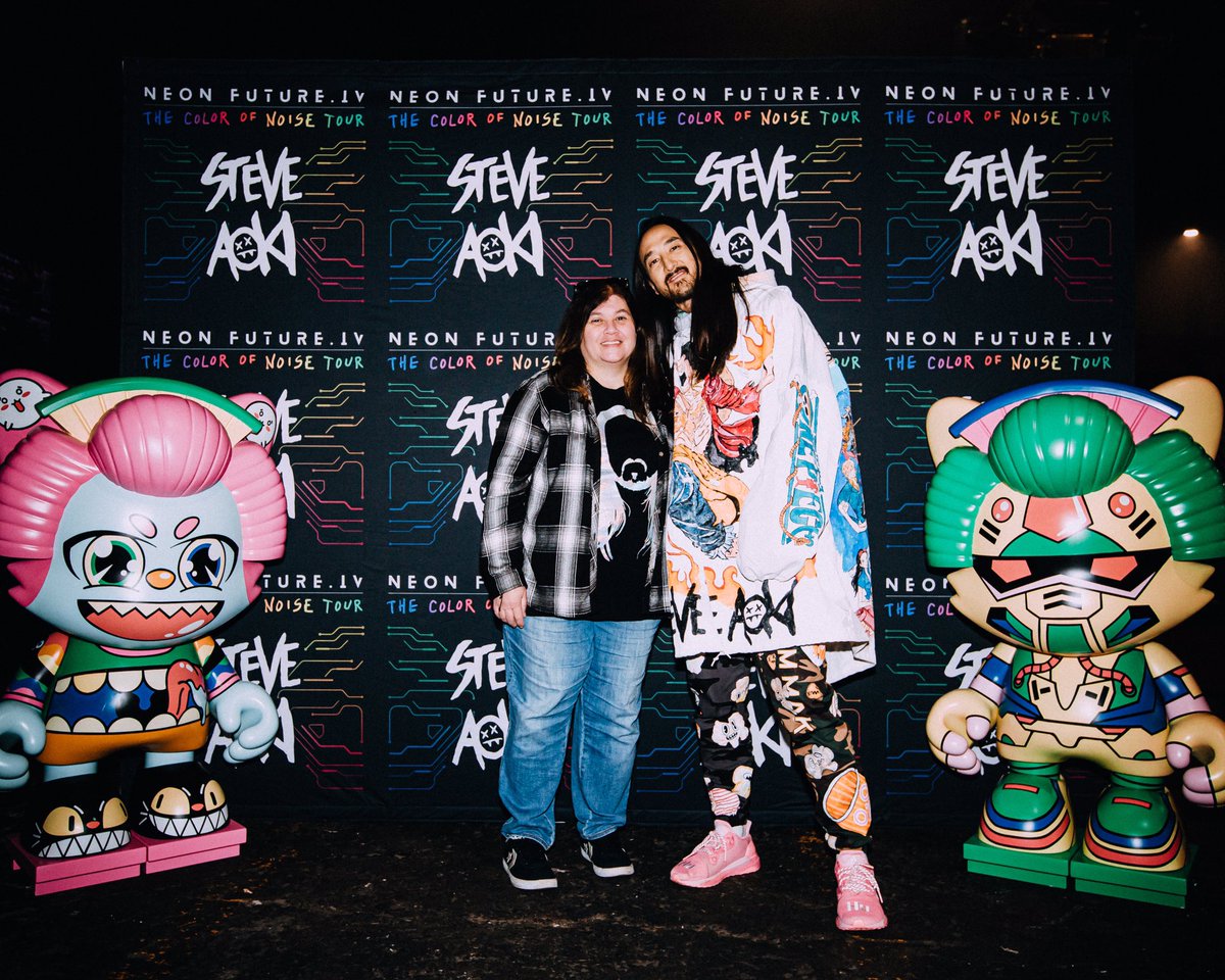 RMoonMonsta's tweet photo. #SteveAoki https://t.co/Tnmhp3Hjop