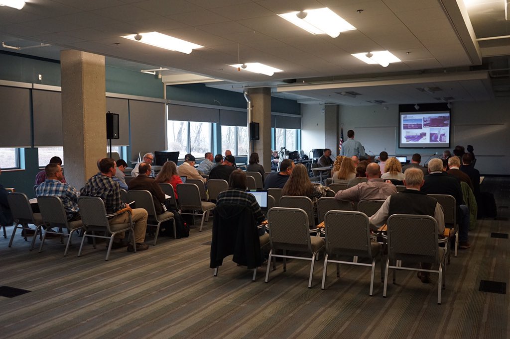 MoDNR's tweet photo. .@GovParsonMO’s Flood Recovery Advisory Working Group is meeting now. https://t.co/EHlBbMkn2B Watch live https://t.co/dsxn8DeiU2 #MoFlood #MoRecovery @RepBlaine @USGS @MoAgriculture https://t.co/ipdi00WYfY