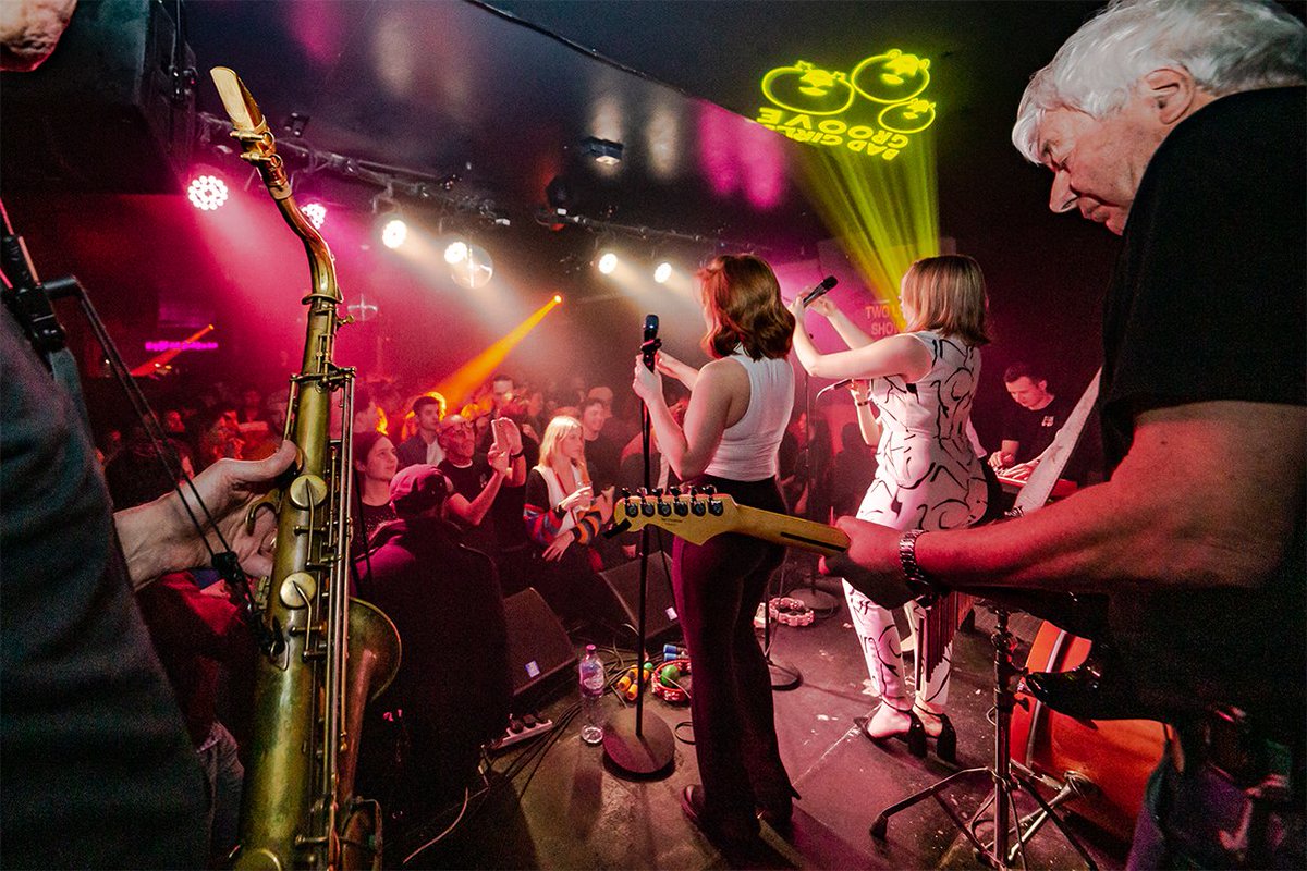 RjRdesignstudio's tweet photo. Photoshoot took for the amazing music band Bad Girls Groove https://t.co/N2JmfBIfTE
.
#london #brixton #livemusic #music #concert #photography #gig #liveband #londonpromoter
#londonnightclub #londongigs #londonlivemusic #londonmusic #photographer #londonphotographer https://t.co/hFaxbd3BFi