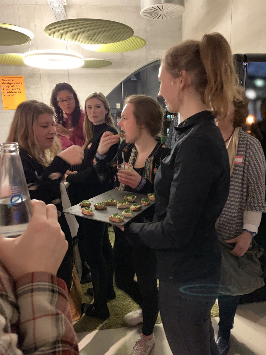 gd_women's tweet photo. Good food = good mood! 😍 #GDWXPorscheConsulting #GDWinBER https://t.co/PjPGJTYjqw