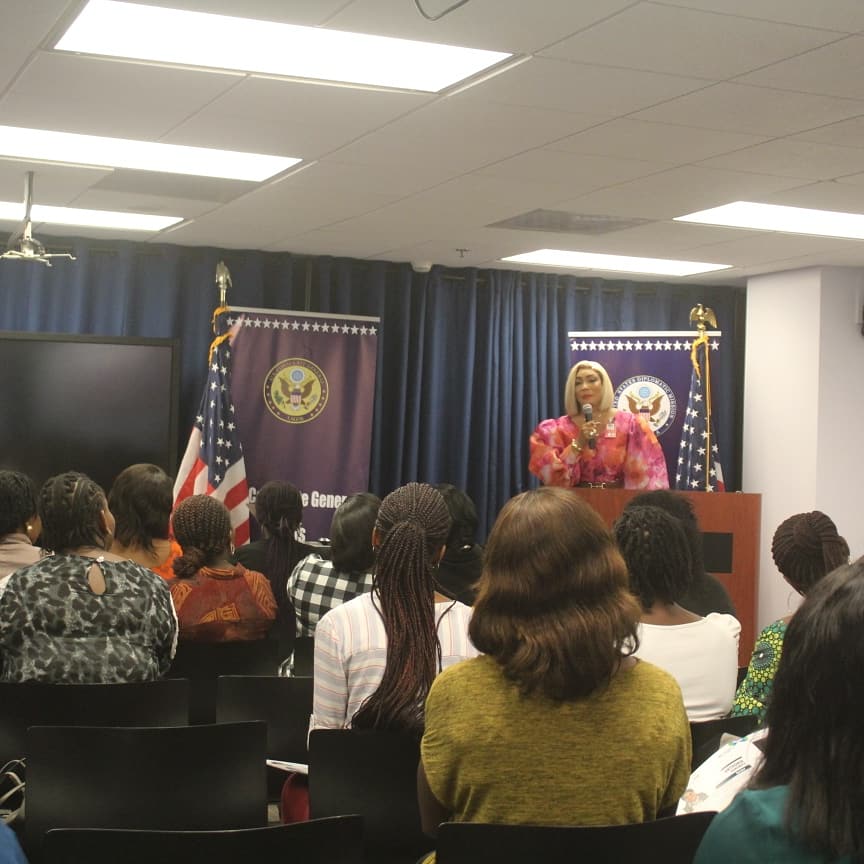 DewDebz's tweet photo. IWD. U.S. Consulate General Lagos in collaboration with STEMi Makers Africa and MainOne Com organized the I-Be-Lady O. 2020 summit.
Thank U  @usinnigeria and @stemimakersafrica for an awesome time.
I left recharged, energised and ready to conquer😊. https://t.co/6OXv5DYSDL