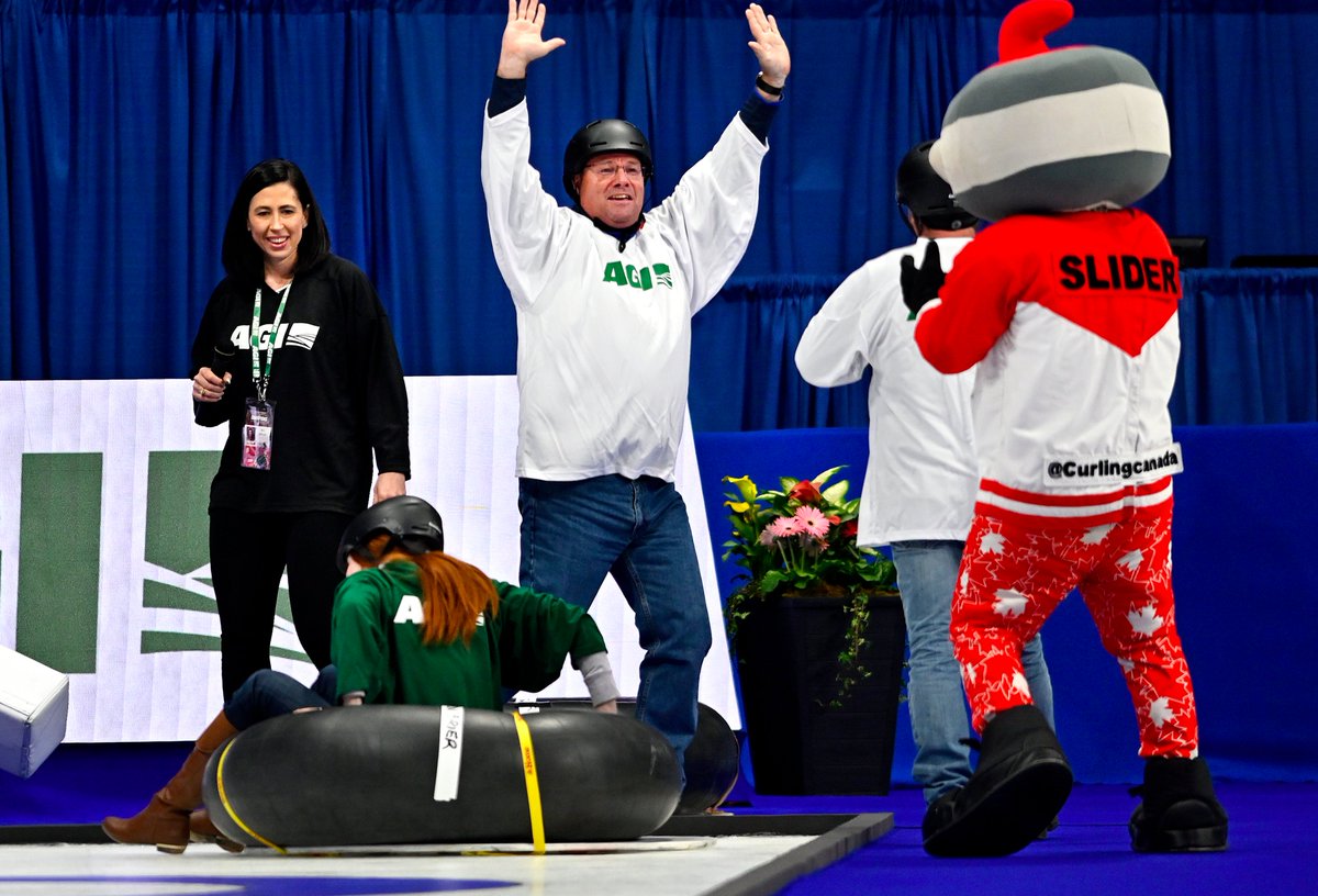 AgGrowthIntl's tweet photo. We had a blast yesterday during our #HumanCurling activation at #Brier2020. Thanks to the participants, @JillOfficer , and of course, Slider! π₯ @CurlingCanada @LeonsCentre #AGIPresents https://t.co/8APY7mOvC6