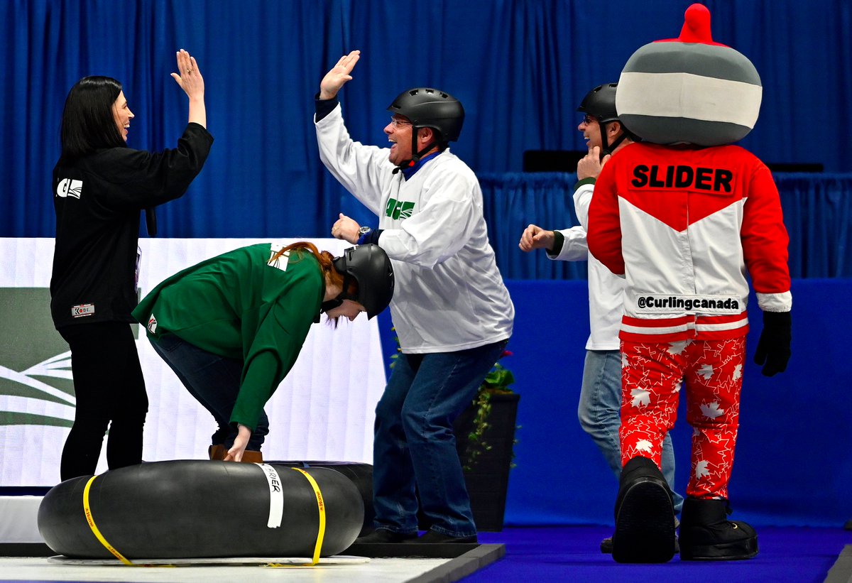 AgGrowthIntl's tweet photo. We had a blast yesterday during our #HumanCurling activation at #Brier2020. Thanks to the participants, @JillOfficer , and of course, Slider! π₯ @CurlingCanada @LeonsCentre #AGIPresents https://t.co/8APY7mOvC6