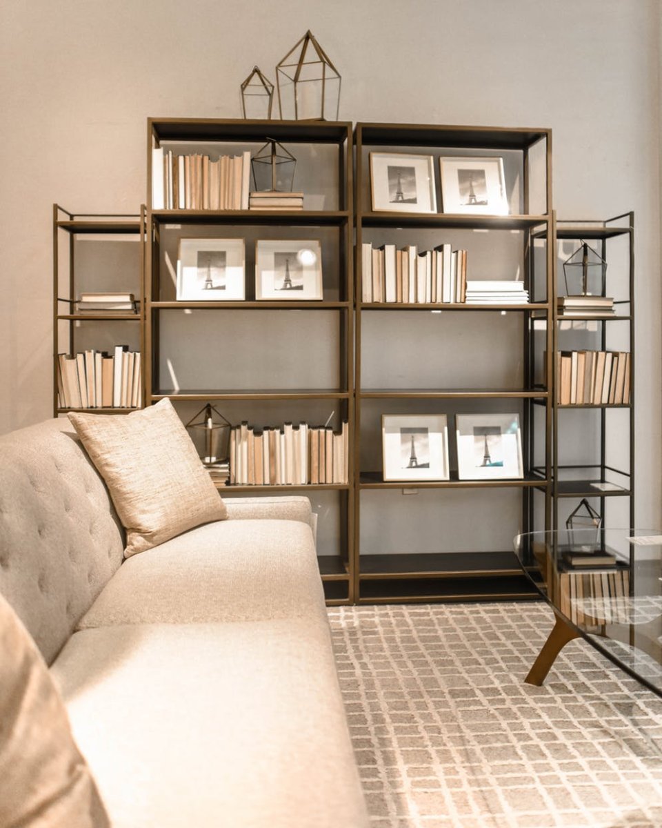 DebR202's tweet photo. Staging your space not only creates a cool and comfortable setting but also increases your home's curb appeal. https://t.co/FW5TCTXVf3