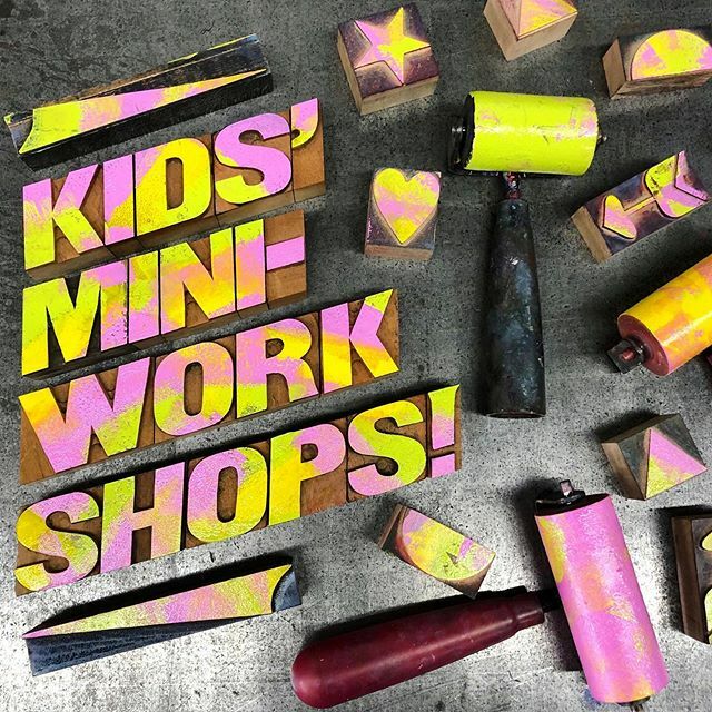 baltimoreprints's tweet photo. Our first $15 Kids’ Mini Workshop is Saturday, March 28! 1.5 hrs and only $15!! 😄 Doesn’t get better than that! For ages 7 and up. This month kids can help set a wood type poster and print it on our Vandercook letterpress. Next month is Screenprinted… https://t.co/uPtFugmu0V https://t.co/oiFN2DqhgP
