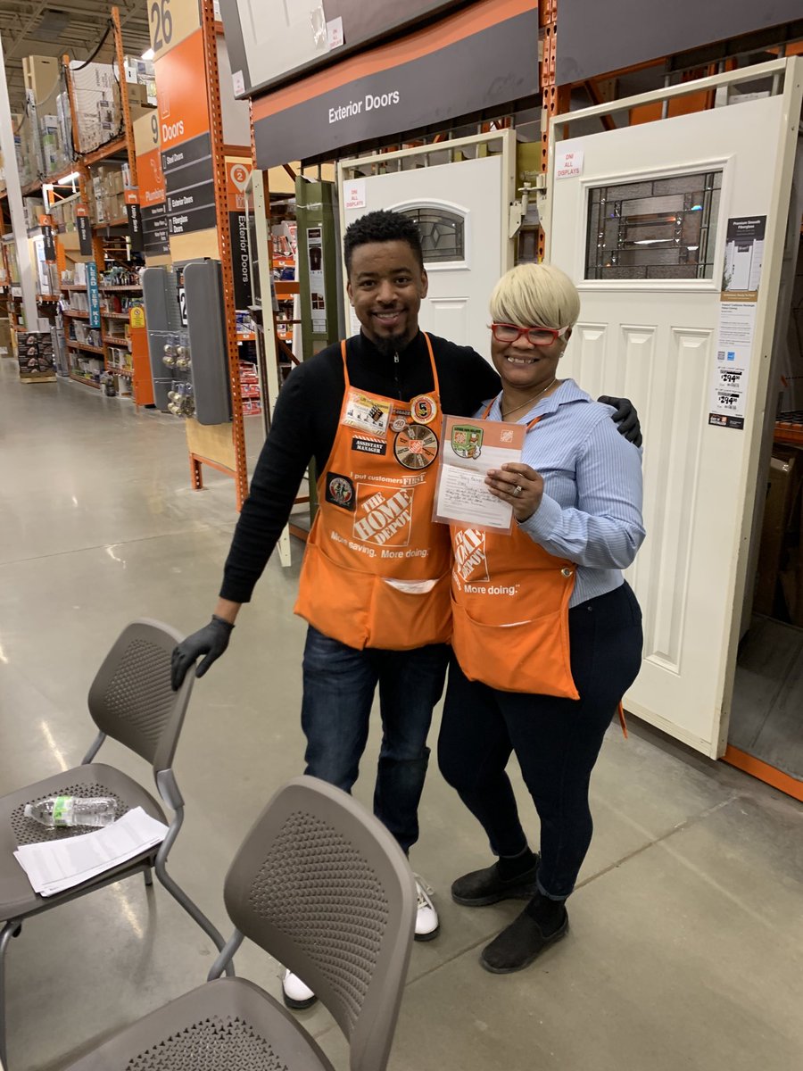 Tracy provides excellent customer service and has the courage to take on challenges not directly related to her department. Thank you for all you do.. ⁦#thewood #thd #corevalues