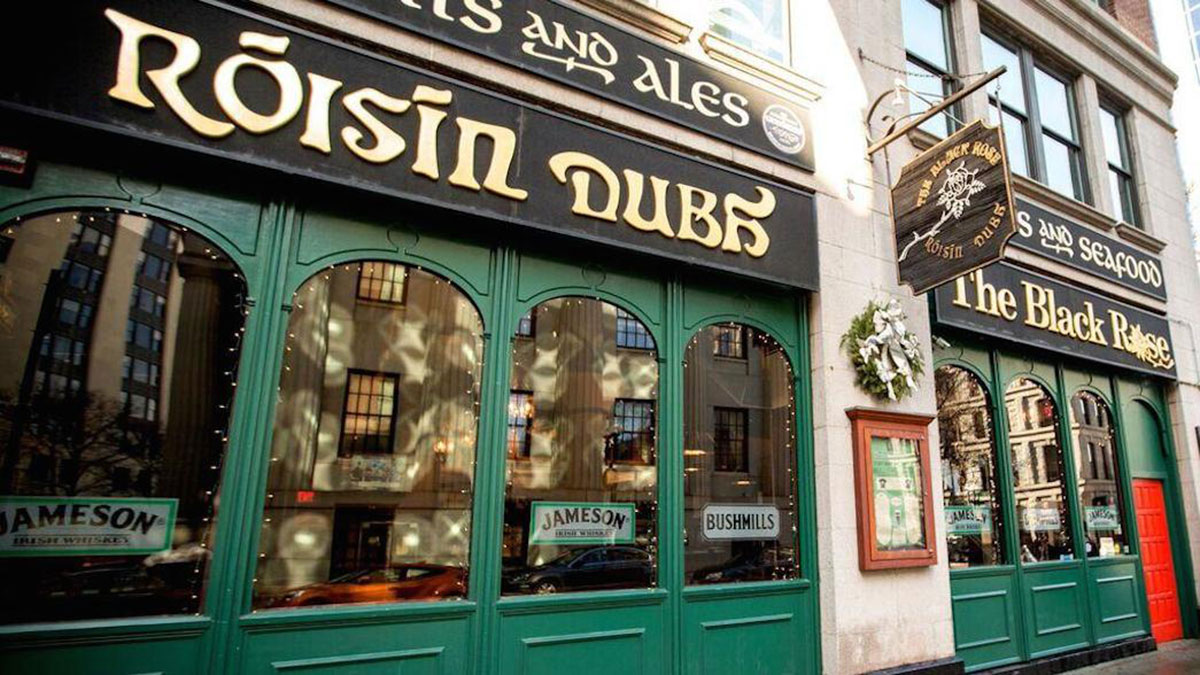 BostonDotCom's tweet photo. What Boston place or experience makes you feel the most Irish?
https://t.co/CHBfym5QOq https://t.co/RUS6pFZAc8