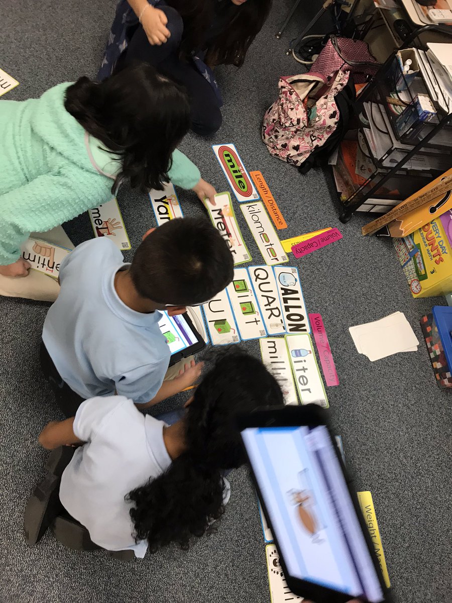 MsGuzman03's tweet photo. Sorting the units of measurements from greatest to least and customary to metric 📏 @ReesStars #ReesRocks https://t.co/lmZfO6uh7w