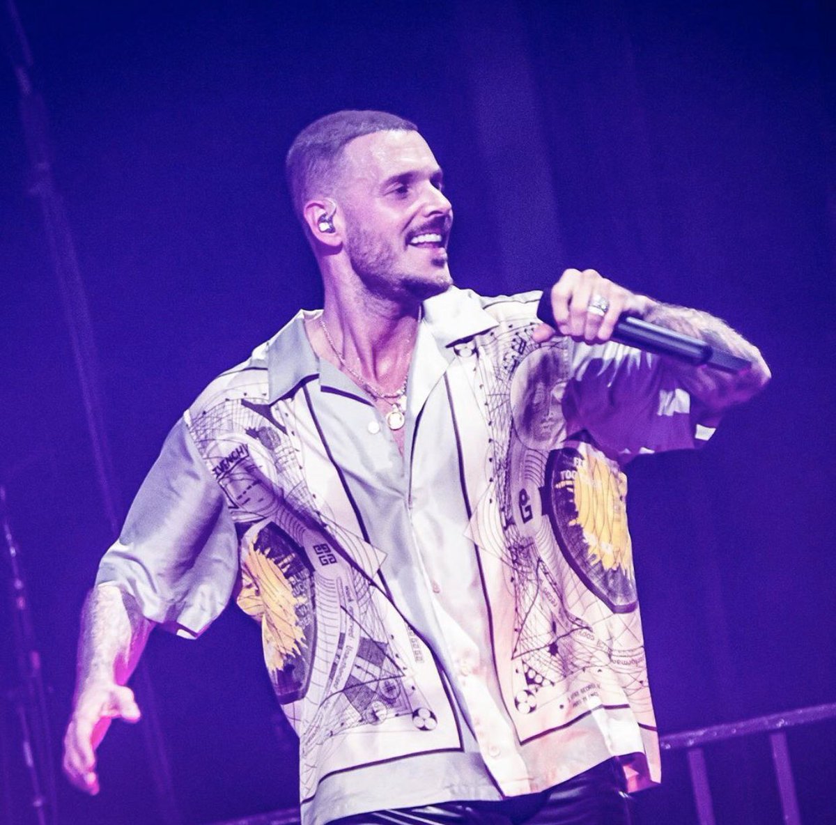 M.Pokora FCOff Belge tweet media