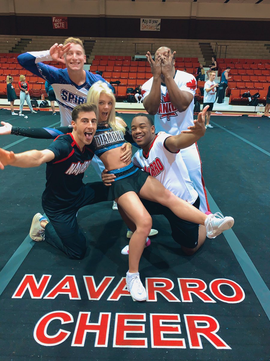 DillonBrandt's tweet photo. NAVARRO HELLWEEK DAY 3 
THROWBACK UNI DAY❤️💙💚💜🇺🇸🇨🇦 https://t.co/DZ1O0mBVcs