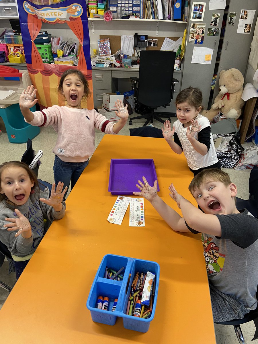 Sara Eagleton (@misseagleton03) on Twitter photo Kdg used glitter to learn how germs spread and the importance of washing hands! #d12inspires #Kindergarten #SpringHills <a href="/MissWiatr/">Olga Wiatr</a> <a href="/ML_SD12/">Amanda Lundberg</a> Kdg used glitter to learn how germs spread and the importance of washing hands! #d12inspires #Kindergarten #SpringHills <a href="/MissWiatr/">Olga Wiatr</a> <a href="/ML_SD12/">Amanda Lundberg</a>