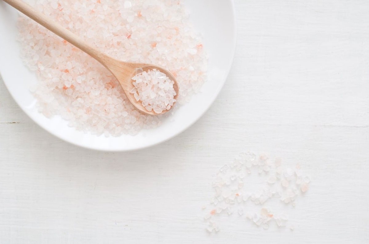 Did you know that Himalayan pink salt is used to help remove dead skin cells? It leaves your skin baby-soft and smooth to the touch. And you can make it yourself! This salt scrub is just what you need for silky-smooth skin. 

inspiremenaturally.com.au/diy-himalayan-… #pinksalt
