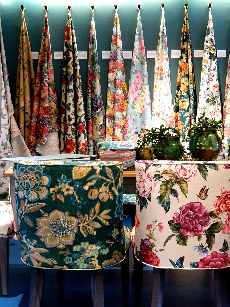 Pure escapism today at #LDW20AtDCCH <a href="/DesignCentreCH/">Design Centre Chelsea Harbour</a> immersing myself in a whole archive of sumptuous florals <a href="/SandersonFW/">Sanderson</a> as they celebrate their 160th birthday #sanderson #dcch @MyStyleLibrary
