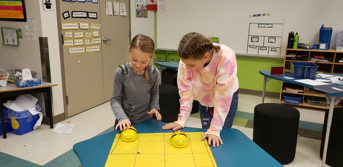 On s'amuse avec les BeeBots 
<a href="/acnotredame/">Académie catholique Notre-Dame</a> #sunirpourreussir #beebot #amusant
