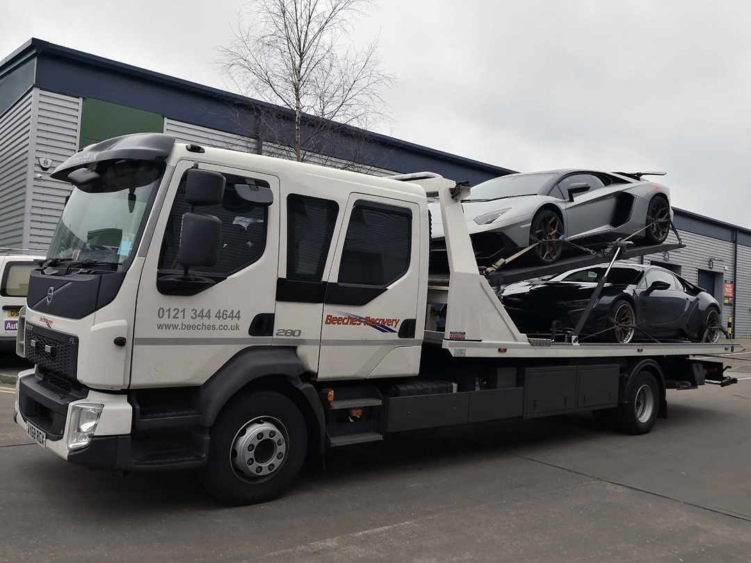 BeechesRecovery's tweet photo. A pair of stunning cars transported to @UltimateDubsUK on behalf of @prestige_wheels
#LamborghiniAventador #BMWi8 #VehicleTransport #CarDelivery #Logistics #BeechesRecovery https://t.co/jHbkvJGRPf