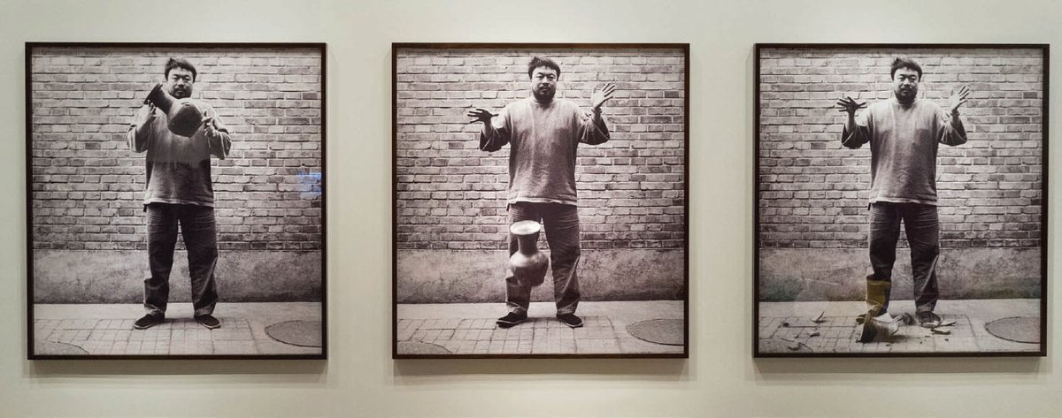 ArtEdJournal's tweet photo. Image credit: Ai Weiwei, Dropping a Han Dynasty Urn, 1995. Courtesy of Jose Martinez (2010), through the Creative Commons. https://t.co/uiRY5E9IeA. https://t.co/zEO68daLrP