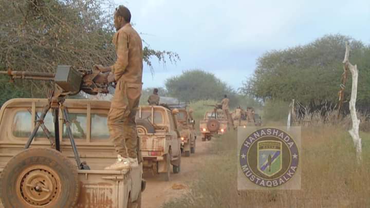 SNAForce's tweet photo. Kumaandooska Xoogga Dalka ee #Danab ayaa argagixisada #Alshabaab kasaaray Tulooyinka Qudus Berxani Kanjaron iyo #JanaCabdale Cidanka oo katirsan Gobolka #Jubada hoose @Samiraquene @AbdillahiJihan @SNA_radio @HassanAKhaire @TheVillaSomalia @M_Farmaajo https://t.co/9BYmyrbgno