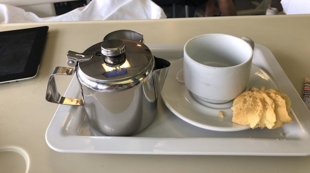 TonyTrollip's tweet photo. I love the ‘old school’ cutlery of hospital tea. No fake mini biscuit. This one is proper. #lifehealthcare https://t.co/JIzrc3YQBe