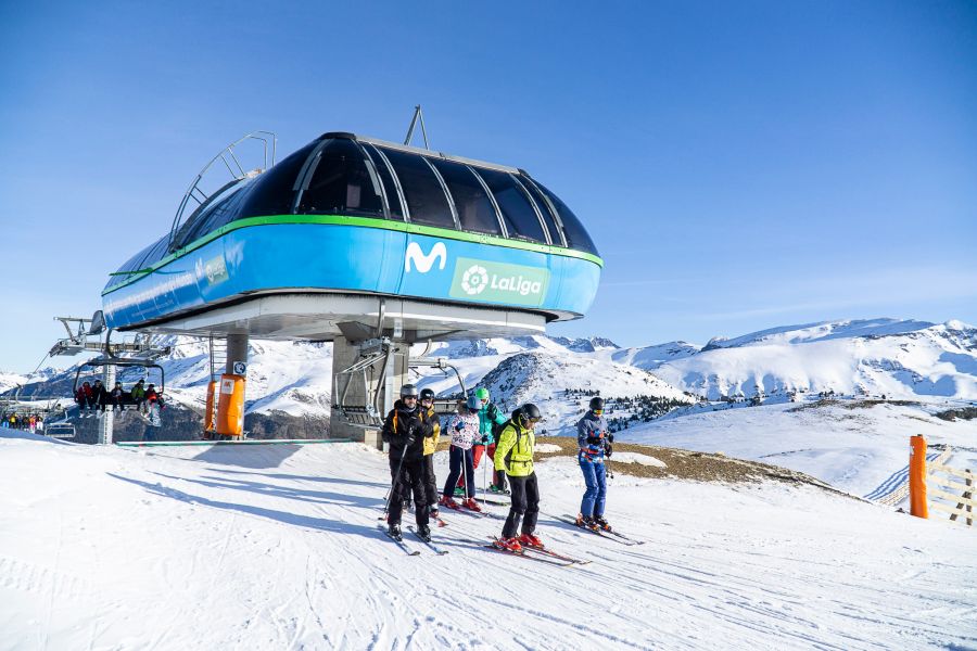 ¡Sorteamos 2 forfaits en Panticosa para celebrar su 50º aniversario el próximo 21 de marzo! ⛷

Para participar:

1️⃣ Síguenos
2️⃣ Sigue a <a href="/GrupoAramon/">Aramon Comunicación</a> 
3️⃣ Haz RT a este tweet

📅 El sábado 14 de marzo anunciaremos al ganador. ¡Mucha suerte! 🤞