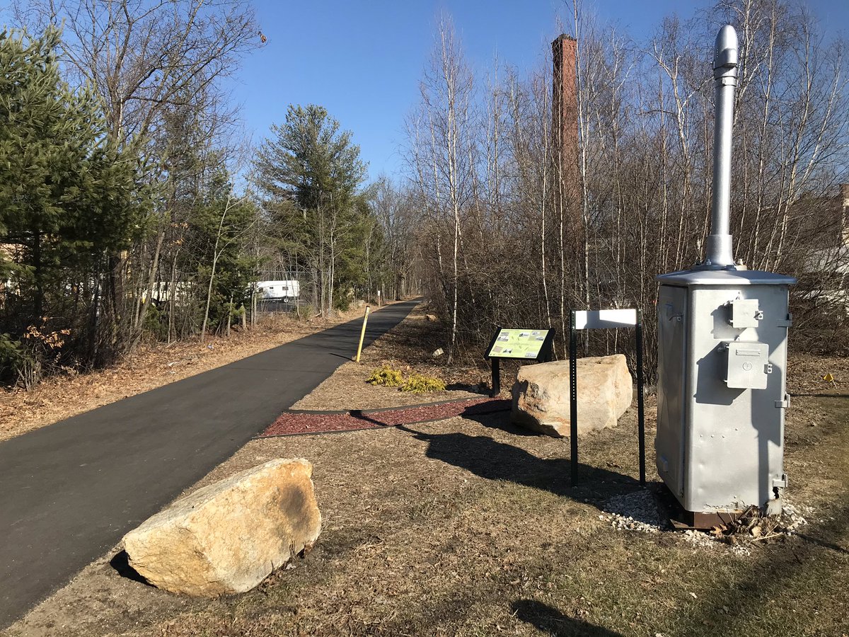 jamiestaton603's tweet photo. Nice to see you again! @Trailways_NH I saw 59 people end to end. https://t.co/fNbLAZx9Tx