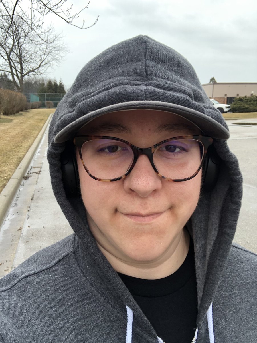 converselady's tweet photo. My rainy day walk took just enough time to finish an episode of Raiders! @glasscannonpod keeping my on track. #GCPgetFit #catchingup https://t.co/G3MPctgTru