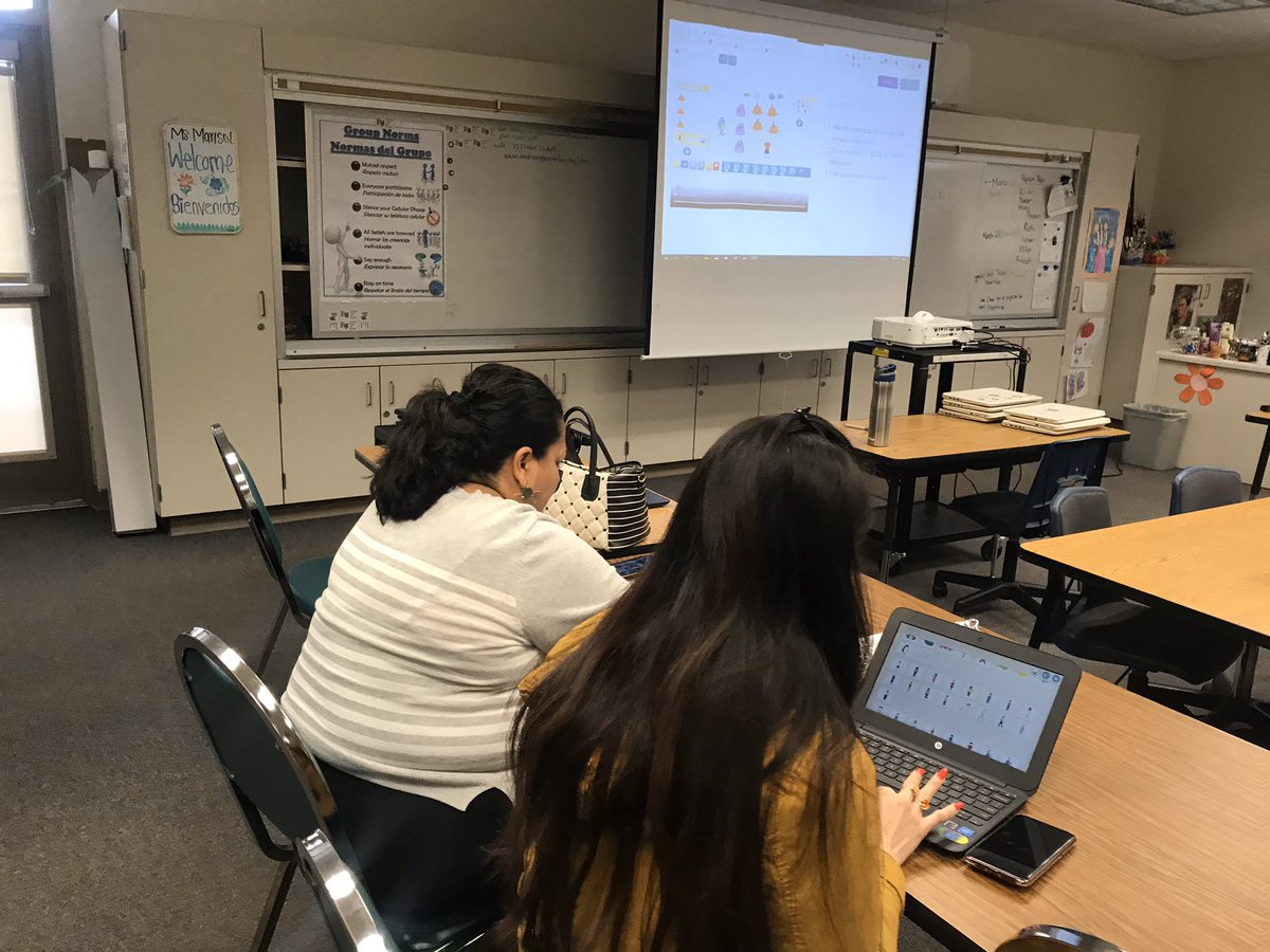 RossRoadrunners's tweet image. Parents learned how their students use @codeCampusED to create programs in @ScratchJr and @scratch this morning @RossRoadrunners They were amazed by what their students are doing #Rossome
