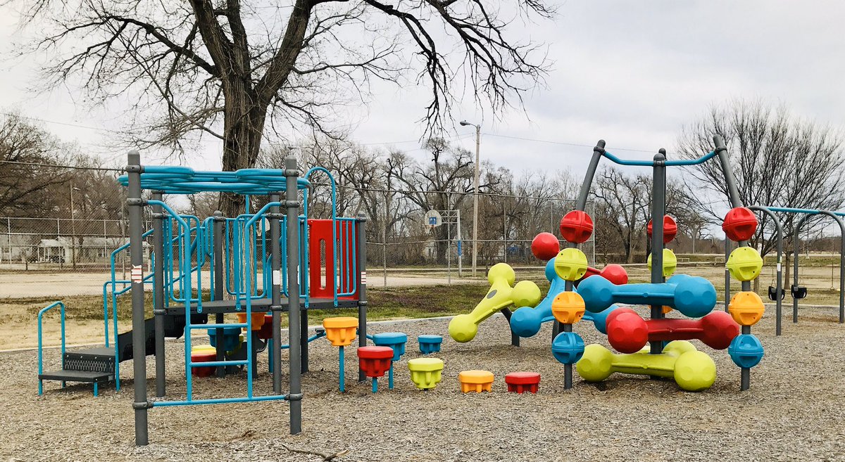 PoncaCityOKgov's tweet photo. Have you visited all of these?
Parks and play structures! Ponca City is very fortunate to have great options for the kiddos to play! Fun way to burn energy and creative play!
#springbreakiscoming https://t.co/uo9Qte6jwH