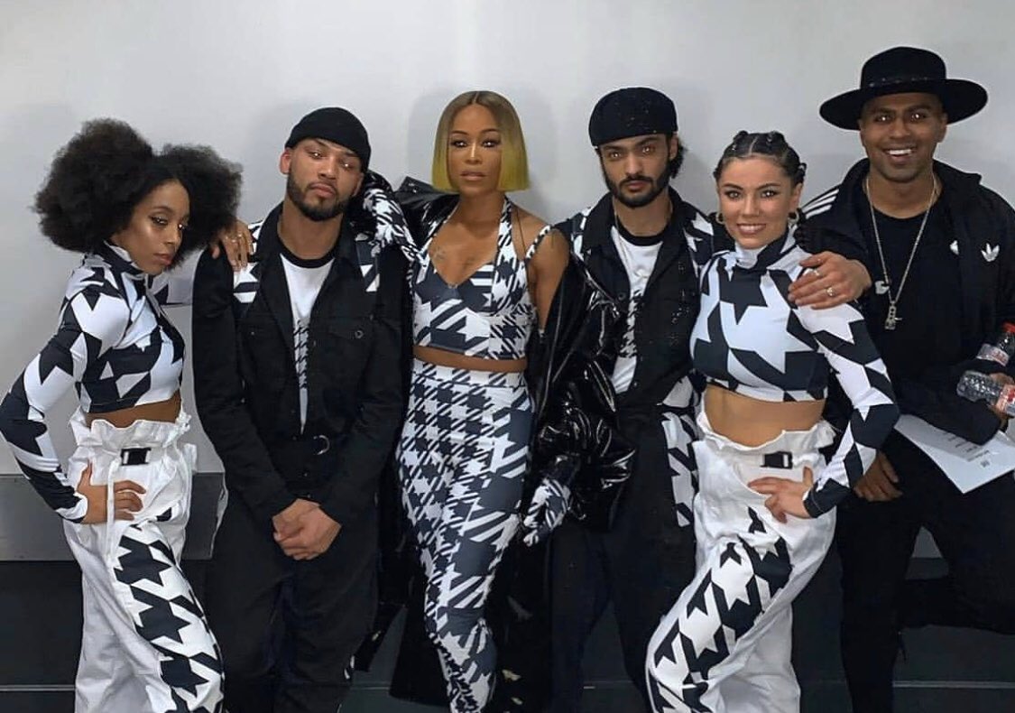 Very proud to see INTOTO 2019 member Vikki Clarke touring with <a href="/TheRealEve/">EVE</a> ❤️ <a href="/LdnStudioCentre/">London Studio Centre</a>