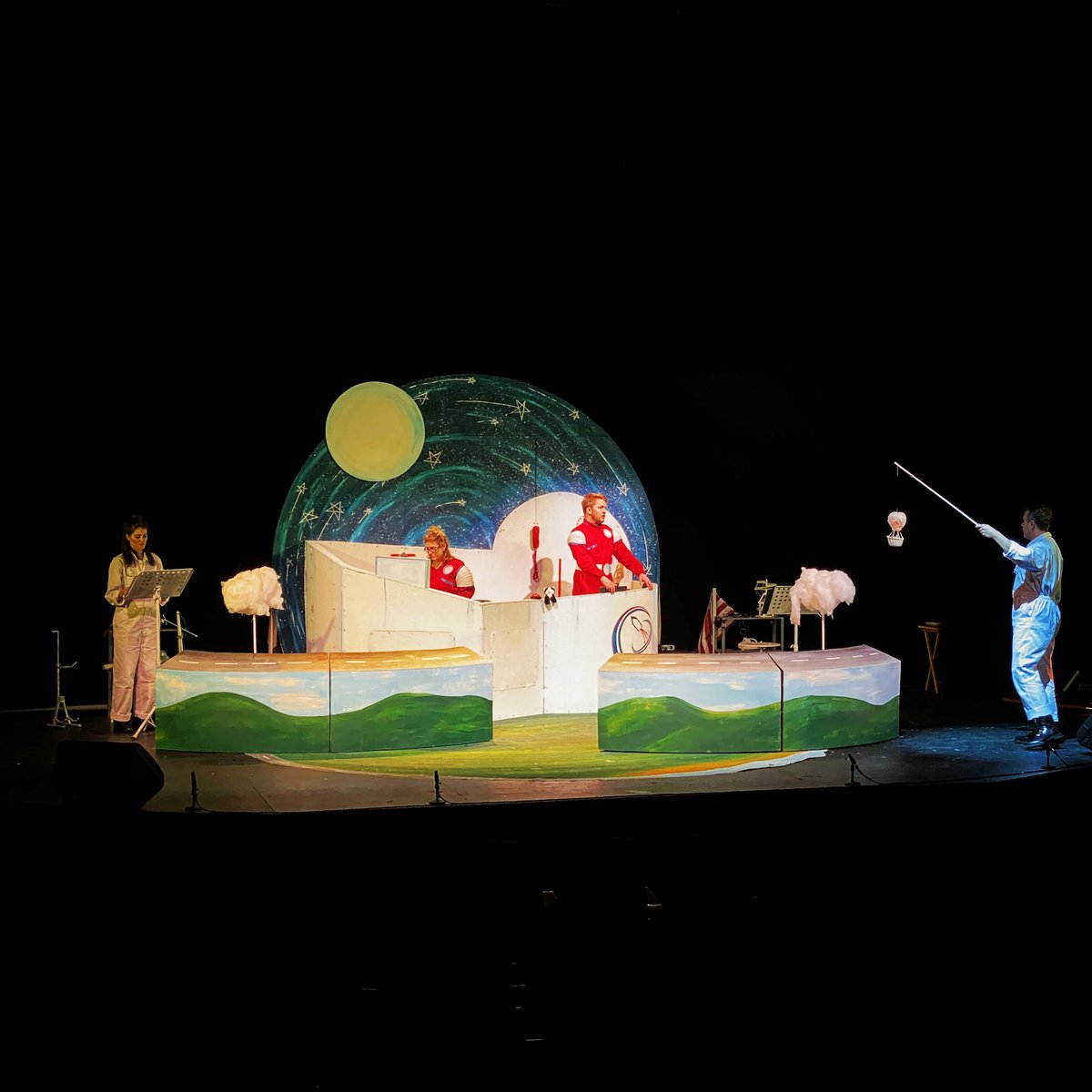 cobramusicwales's tweet photo. This time last week we were just finishing the Dress Rehearsal of @operasonic #OSVehicles. If you didn't manage to see the show on Tuesday, you really missed out! Here's some photos though for you #PortHour πΆπΆ https://t.co/PnazCVxwUz