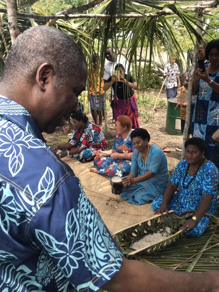 sprasadfj's tweet image. Thank you #Jason Allport @smangubhai @wcsfiji  for copy of #Kusima. Achieving @SDG’s while  responding to climate and health emergencies needs investments in sustainable food and food systems. This was an important focus of  @UN_PGA’s Fiji visit. Brilliant and congratulations.