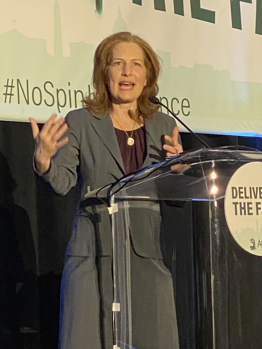 Doctorfish7's tweet photo. The Honorable ⁦@RepKimSchrier⁩ - the only female physician and pediatrician in Congress - lending her support to ACOG’s goal of extending Medicaid coverage to one year post-partum before we hit the hill tomorrow.  Go ACOG!⁦@ACOGAction⁩ #CLC2020 #NoSpinJustScience https://t.co/szTa22rYl0