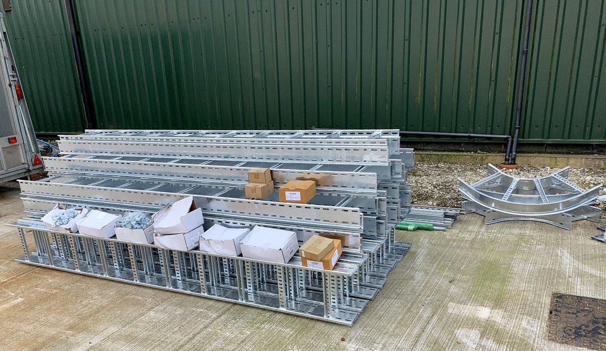RangerElec's tweet image. Our team have been busy installing over 100 metres of ladder, ready to install a new sub main this week!

#NewInstall #Install #SubMain #TeamWork #Ladder #Electrician #Electricians #Cheshire
