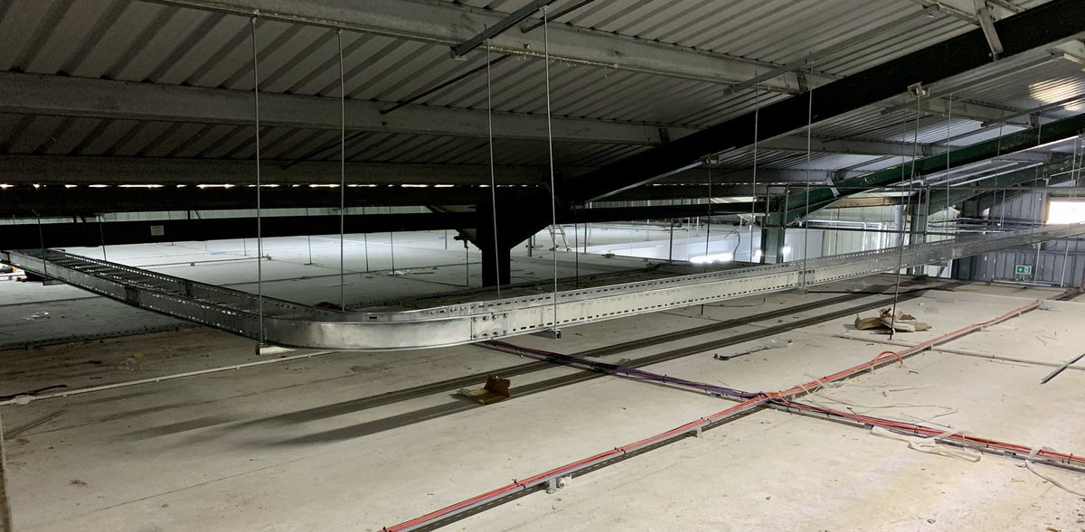 RangerElec's tweet image. Our team have been busy installing over 100 metres of ladder, ready to install a new sub main this week!

#NewInstall #Install #SubMain #TeamWork #Ladder #Electrician #Electricians #Cheshire