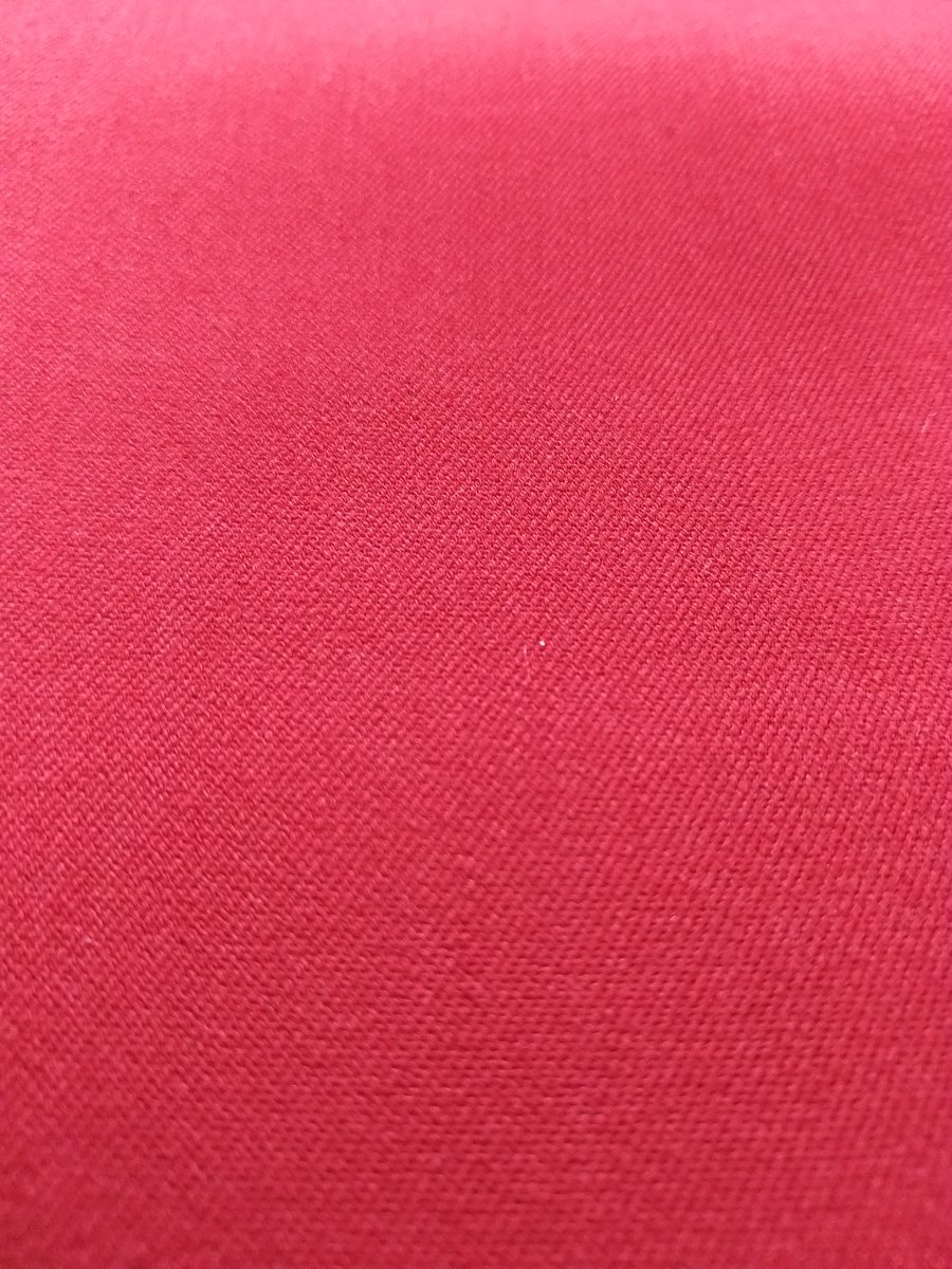 It's not the tropical weight worsted wool I'd love to have, but on a budget, this stretch gabardine will suit Ysanne Isard nicely, I think. Nice texture, good color, and good weight. Can't wait! #costuming #ysanneisard #swlegends

voguefabricsstore.com/felix-stretch-…