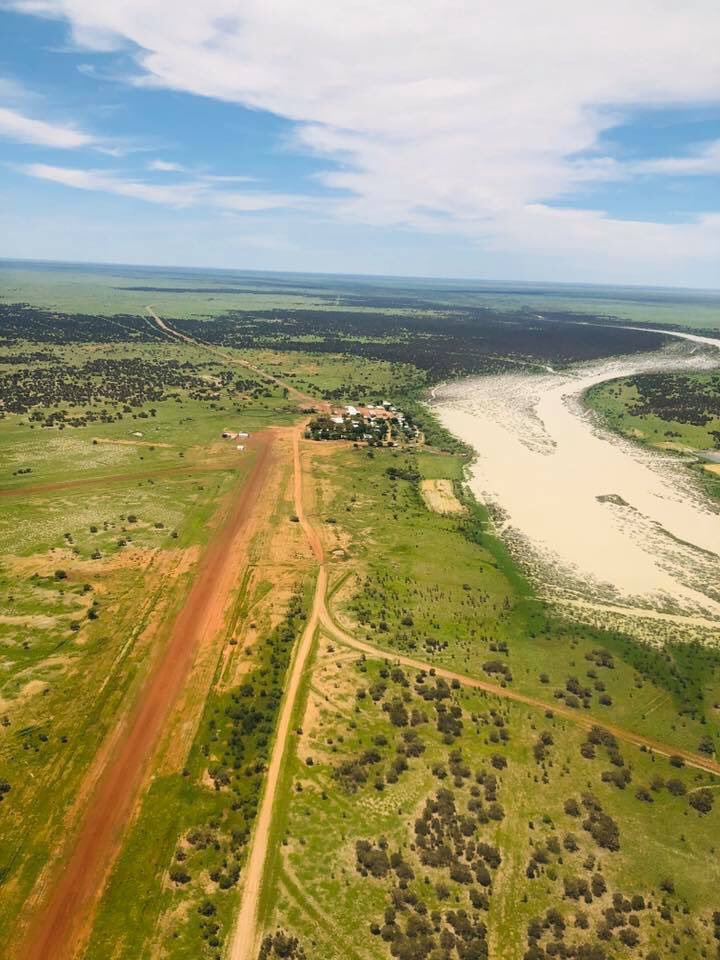 Brunette Downs Station in the NT, before and after the recent rain. Thank you Mother Nature. 🙌🏼

#aacoliveshere