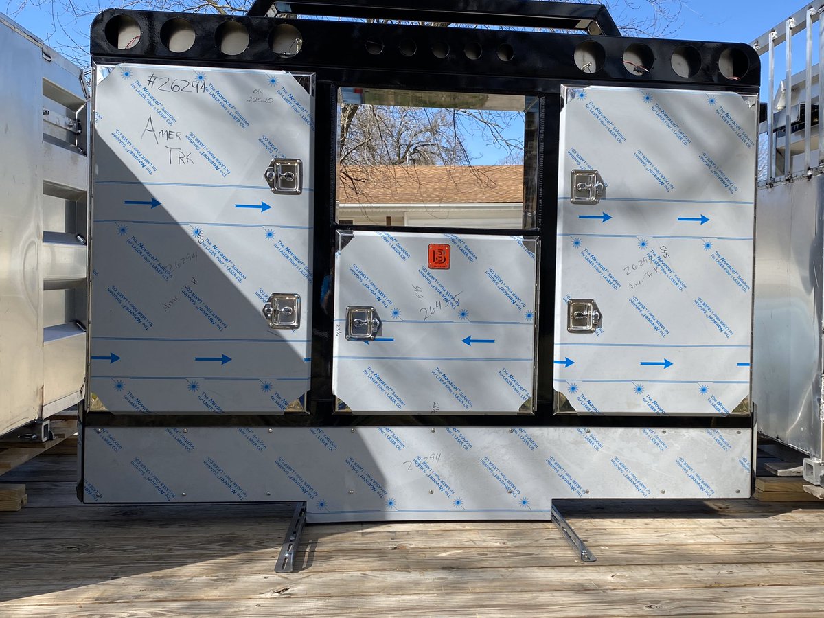 BrunnerFab's tweet photo. Go see Kenneth & the guys at #AmericanTruckSales in #Irving #Texas!They have our first load of #CenterVaultWindowRacks ! And this beautiful #WindowRack #SideAccessDoors , #UpperLightBar ,& #WreckerBar Thanks Guys for being a part of the #Brunner Family!! We appreciate yβall!! https://t.co/3ObqzfLPyr