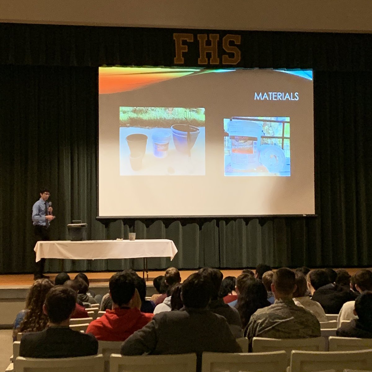 Emit_fhs's tweet photo. Day 1 of Senior Projects @FHS_WildcatLife https://t.co/WRPV9Uk11L