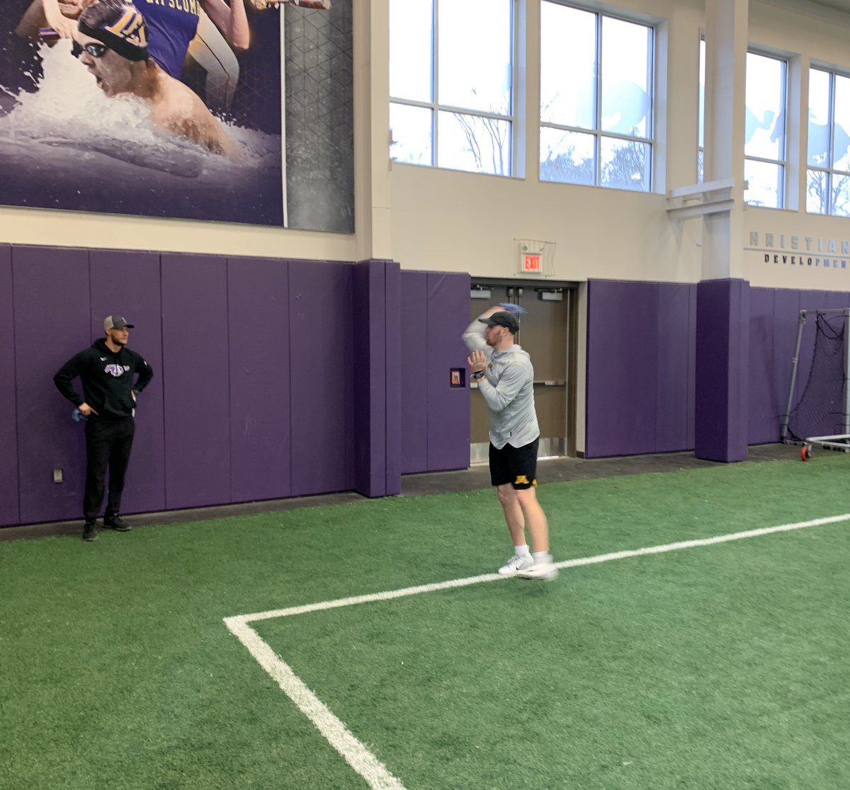 LEVELSMechanics's tweet photo. Are you getting better this spring break?? Minnesota QB Tanner Morgan, and future UAB QB Dru Dawson took their game to the next LEVEL today! 

DM for inquiries! 👊🏻🔥@SportcorePro @Trenton_Kirklin https://t.co/MVx7AZsZgE