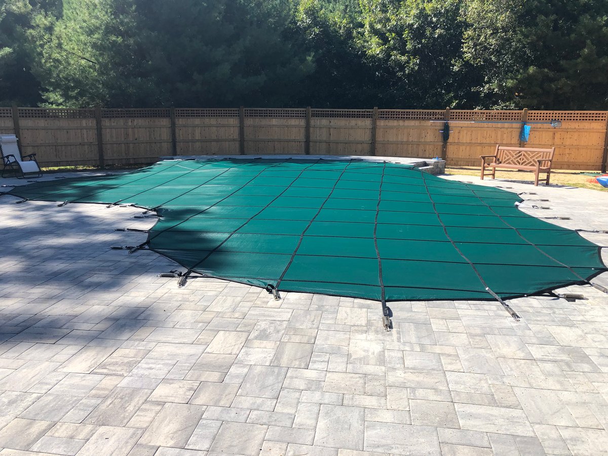 GLIPools's tweet photo. #MakeoverMarch #MakeoverMonday And our final placer of our 2020 Cover Photo Contest is our 2nd Place winner in the Safety Cover category Innovative Pools &amp; Spas  -  Nice, safe, clean! Thank you for sharing! #glipools #glipoolproducts https://t.co/IW0Qmkw3T2