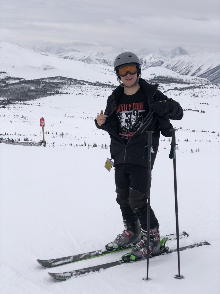 atomicscot's tweet photo. @MotleyCrue @SunshineVillage Beauty day!!! @BanffNP https://t.co/ZpLemVM7Bd