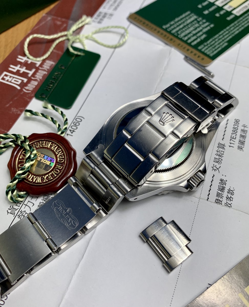 ReferenceTime's tweet photo. Original and honest Rolex Submariner 14060m, full set, 2010 “Late V serial - Rehaut” version.... ✅
DM for details 📥
.
 #watchfam #watchfam #watchnerd #watchmania #watchfreak #watchlover #watchgeek #watchphotography #watchcollector #wristporn #wristcandy #rolex #rolex14060M https://t.co/dMFFWX1M5o