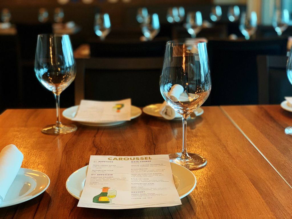 You can rent out our #space for group and private #reservations. It is the perfect place for any event, including #birthdays, reunions, #parties and office events. For menu and date inquires, visit soo.nr/8bXd