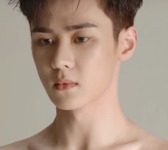 Shirtless Kun hits with the force of ten thousand priceless works of art.