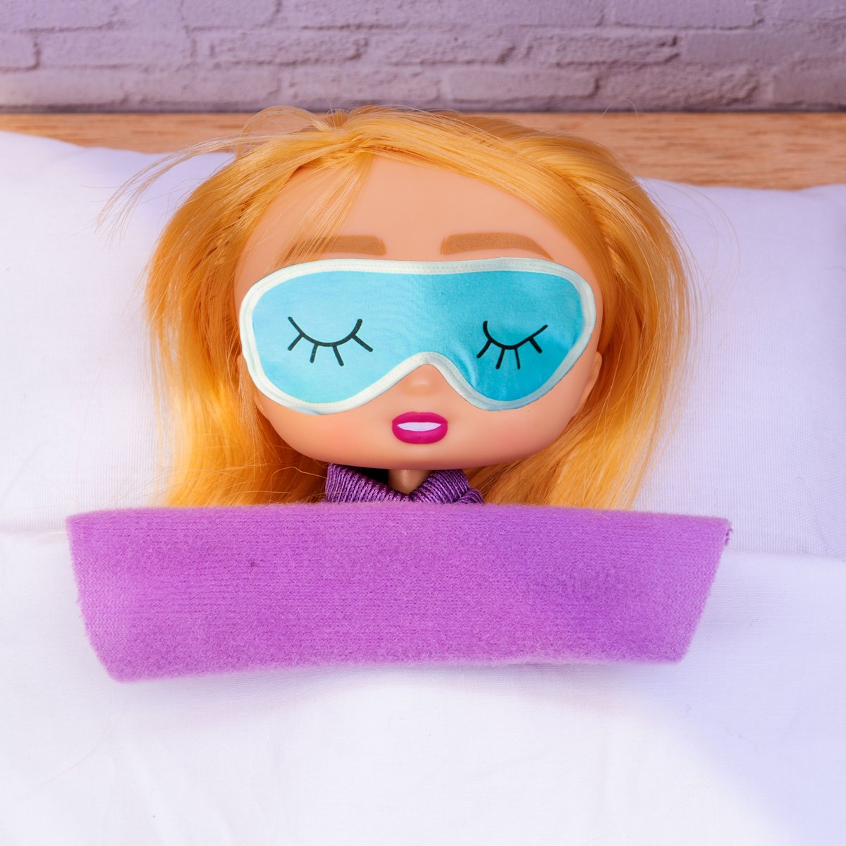 There's never a bad time to take a nap.. but Hazel thinks today might be the best time for one! 😴 #NationalNappingDay