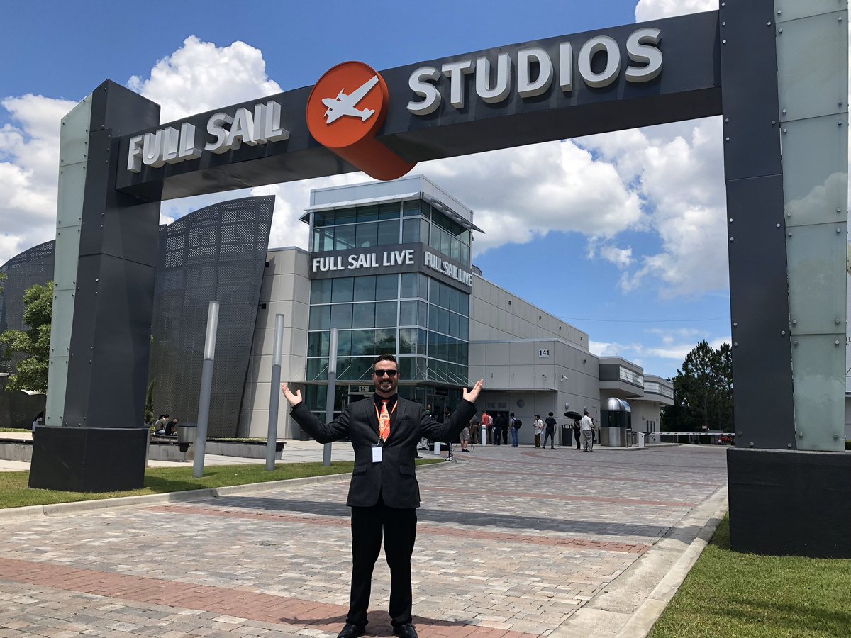 RealRichardT's tweet photo. Really missing #HOF week at @FullSail right now..
#HOF11
@DanPatrickEDU
@GusRamsey https://t.co/ZHr2ACneWG