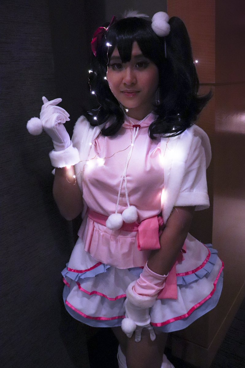 chromastars's tweet photo. Happiest of birthdays to @pepperonigal , our shining little Nico! Lover of all things pink and sharp-toothed, we couldn’t ask for anyone woth more pep in her step to tackle the role of everyone’s favorite twin-tailed third year! Happy SAN KYUU Miku Monday as well! ❤️ https://t.co/REETtogPpV