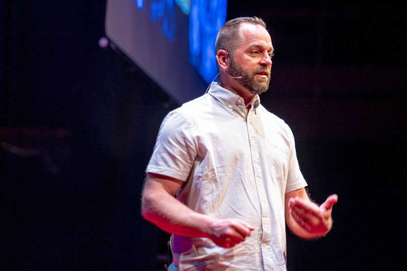 TEDxGJ's tweet photo. Memories from #tedxgj2020.

Randy Coleman talking trees on the #tedxstage. His presentation was called "If Not For You, For Someone Else."

#tedxgj #tedx #tedtalks #tedtalk #tedxspeaker https://t.co/ZG0U8uNqTE