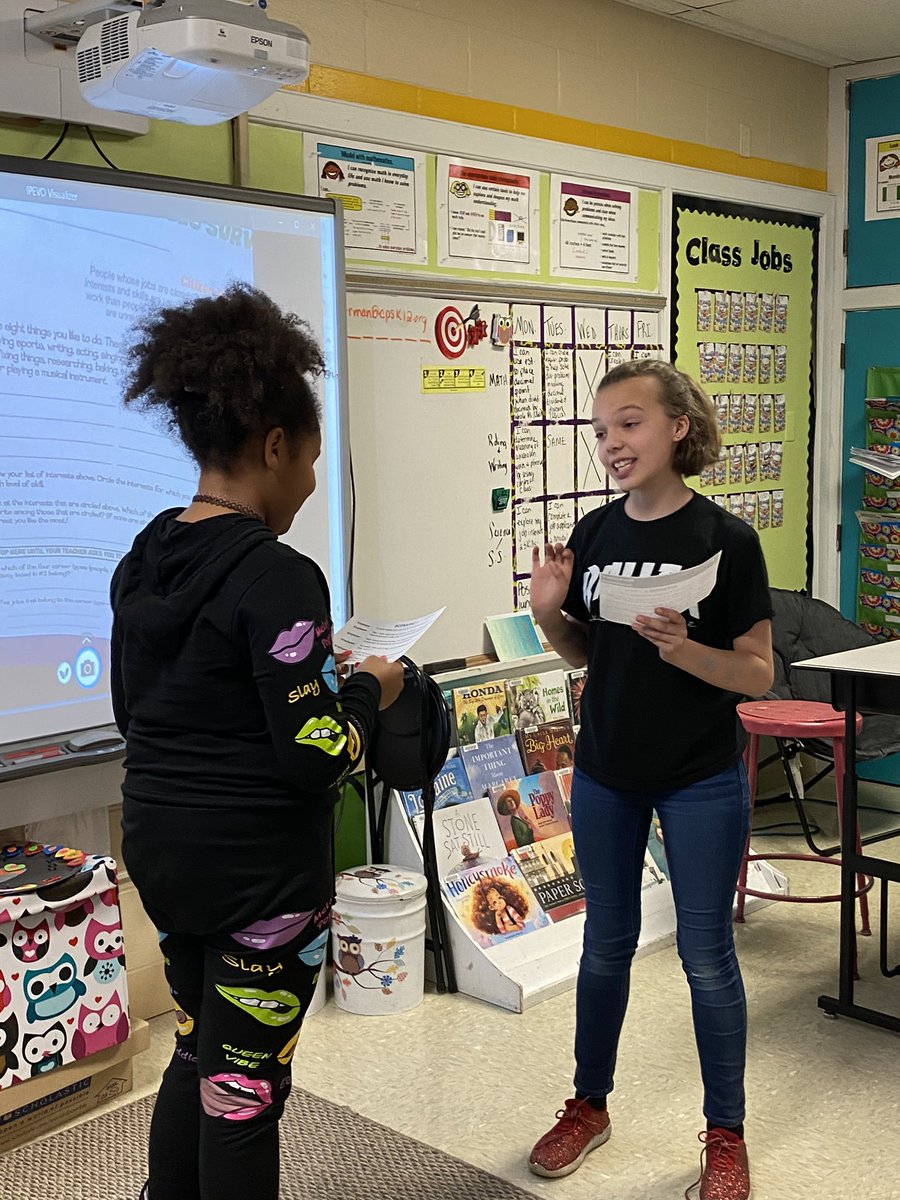 beerman_mandy's tweet photo. Ss did some role playing (employee and employer) @ParkadePanthers #PlayPKE https://t.co/dbKYorl003