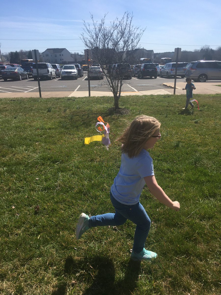 bowersbears's tweet photo. 🎶Let’s go fly a kite...🎶
@GraceMillerES1 #GraceMillerES1
#bowersbears2019 https://t.co/YgAtL8EIwh